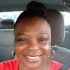 Meet your Posher, Tia